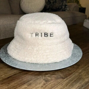 TRIBE KELLEY SURF POST Grayton Beach FL SHERPA TRIBE BUCKET HAT CAP CREAM/SNOW